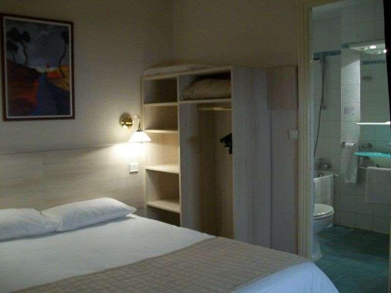 Au Patio Morand Otel Lyon Oda fotoğraf